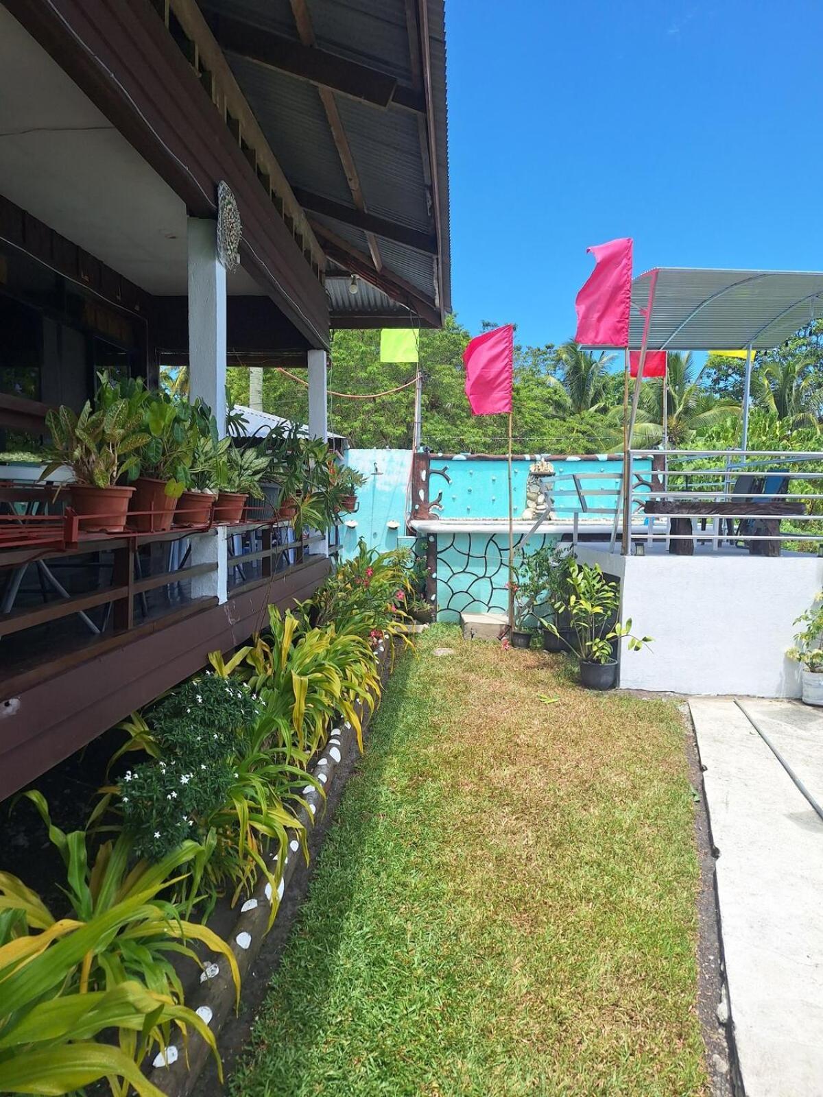 Island Samal Overlooking View House With Swimming Pools San Antonio  エクステリア 写真