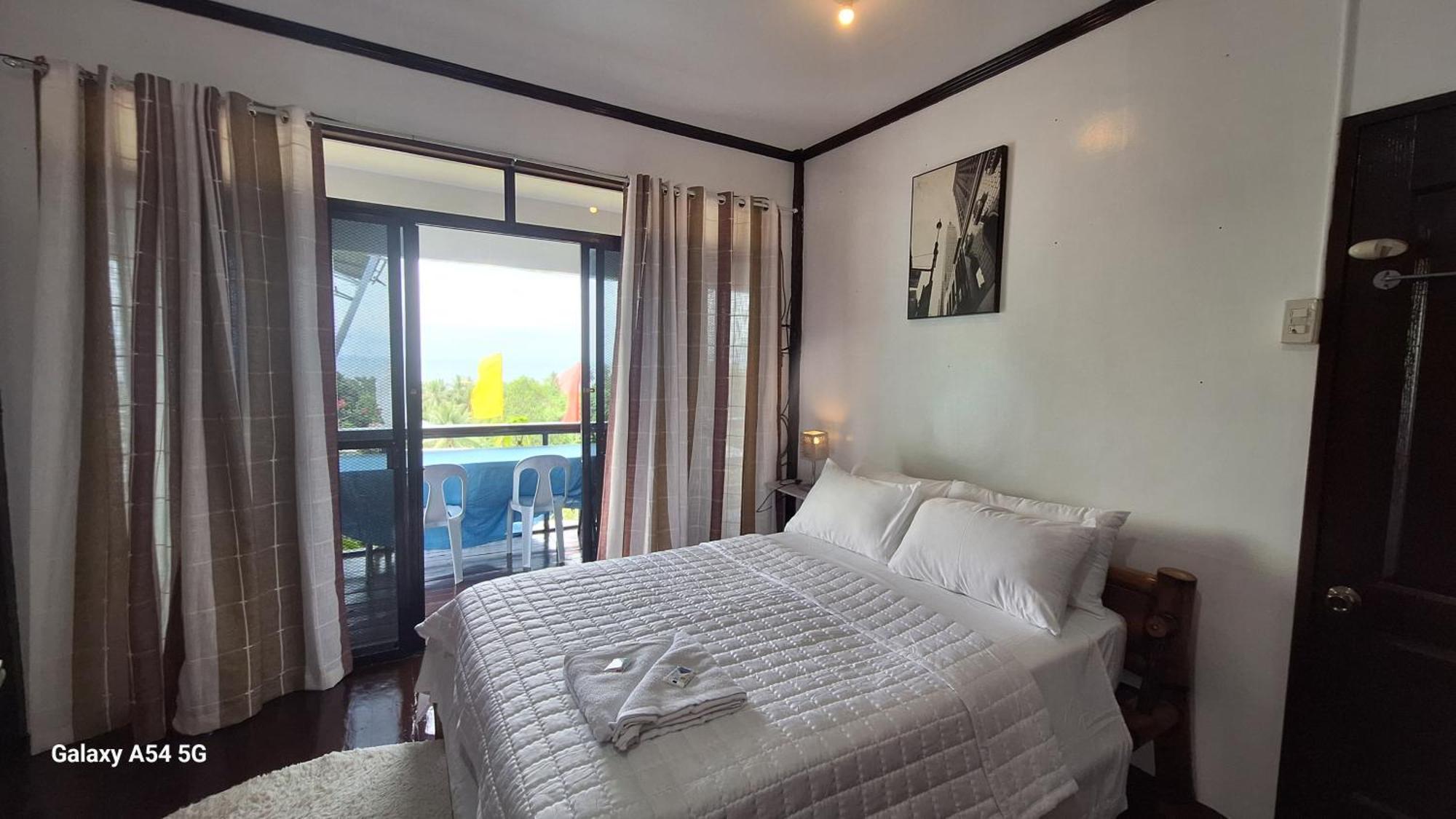 Island Samal Overlooking View House With Swimming Pools San Antonio  エクステリア 写真